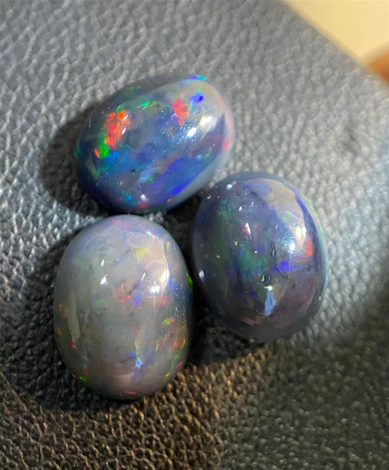 5.20 CT Lovely Wello-Black Opal