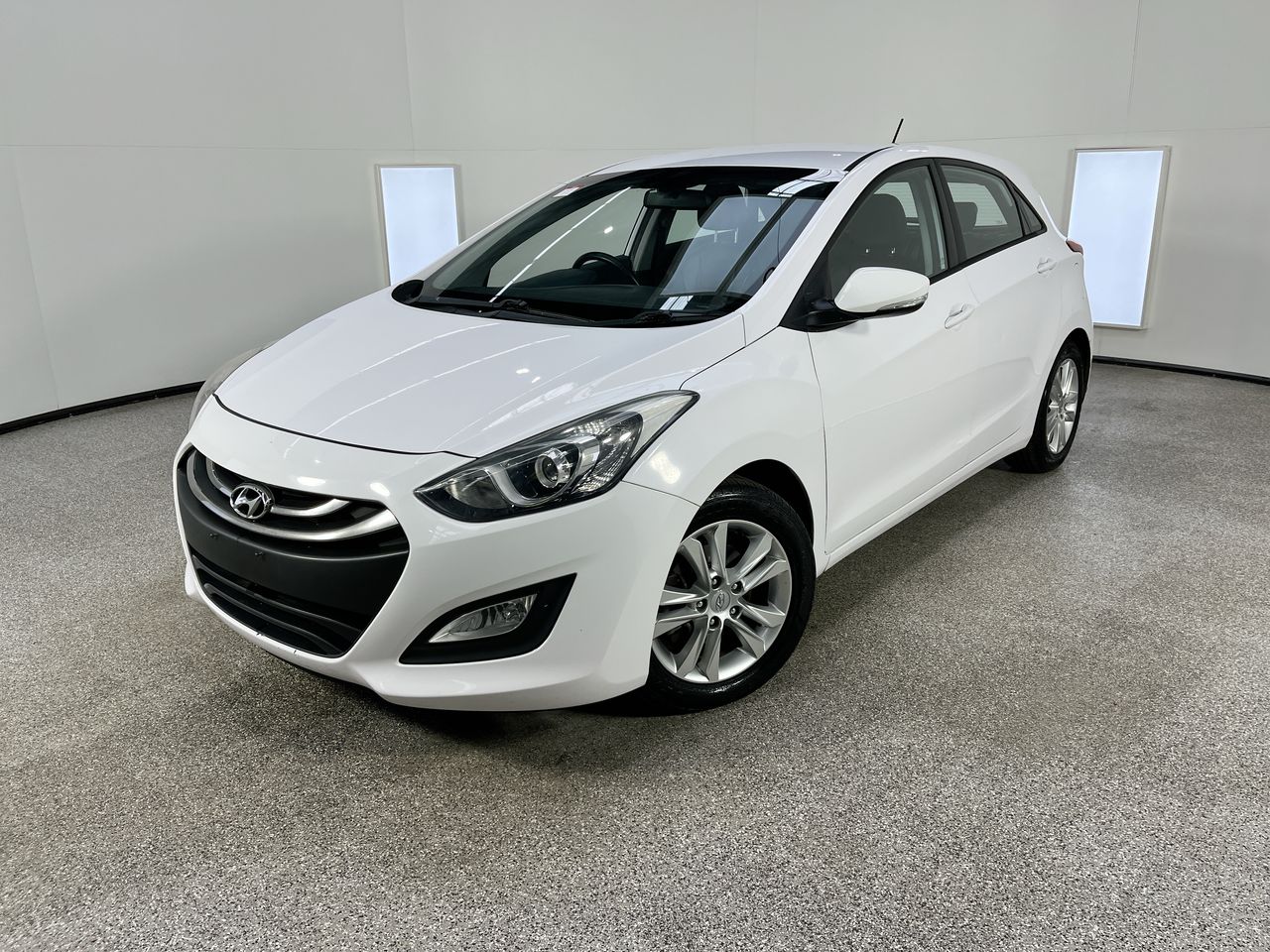 2014 Hyundai i30 TROPHY GD Automatic Hatchback Auction (0001-21061735 ...