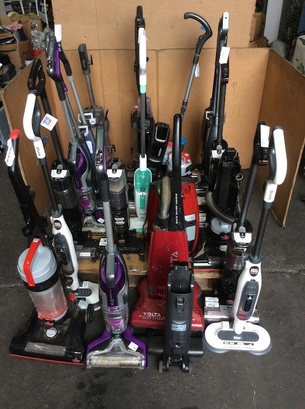BISSELL/Shark Mixed Brand and Model Vacuum Cleaners