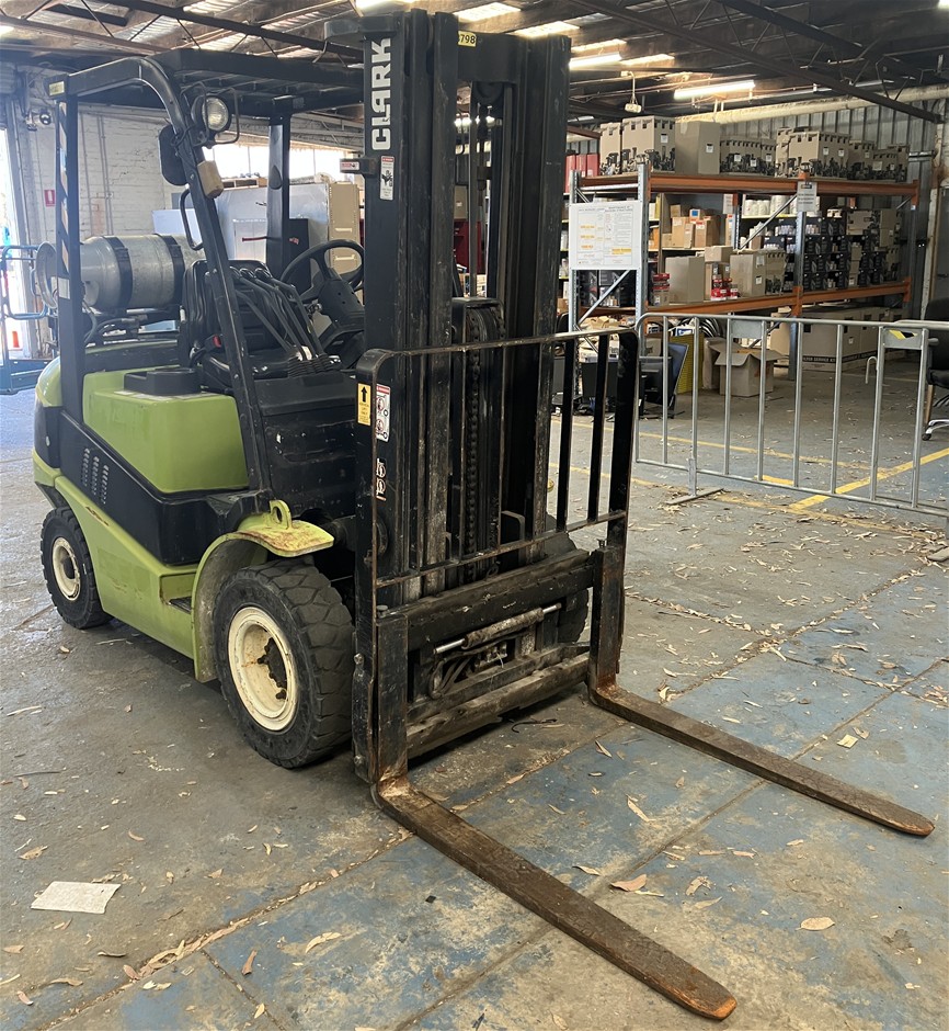 2013 Clark C25L Forklift - 2.5t - 3.0m - LPG