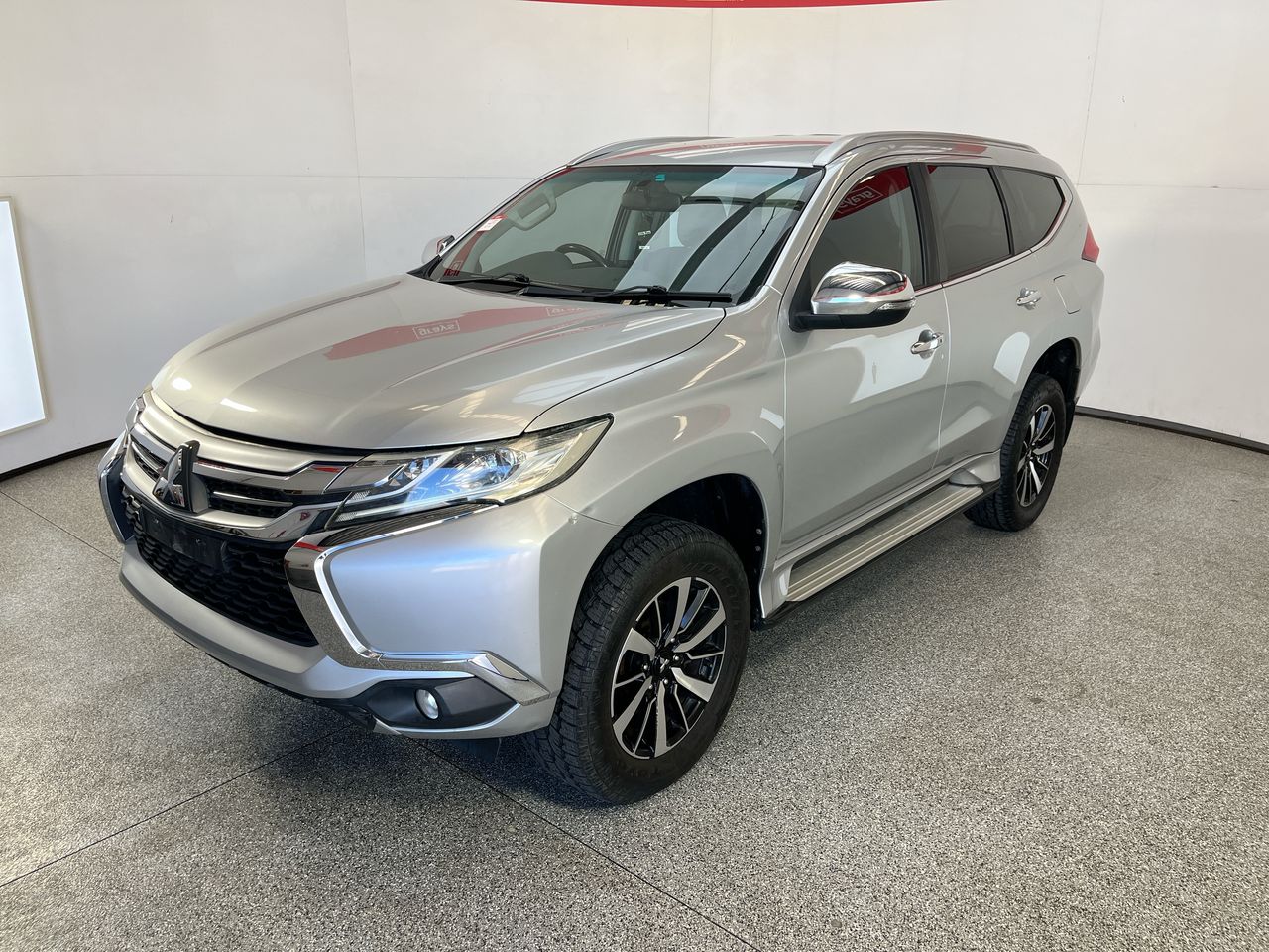 2016 Mitsubishi Pajero Sport GLX QE Auto - 8 Speed Wagon (WOVR - Inspected)