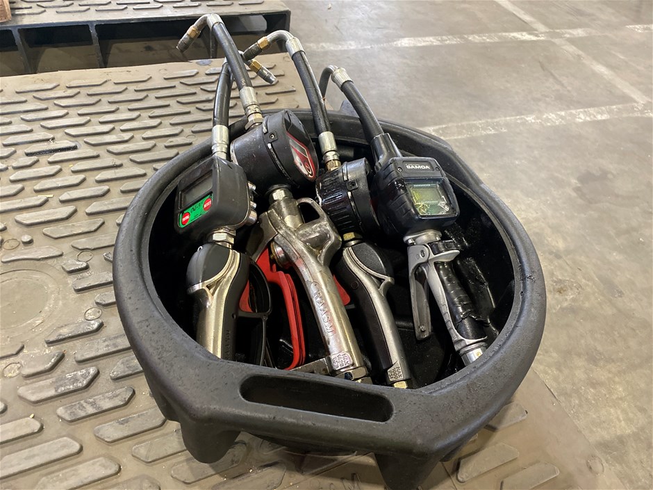 Digital Grease Guns x4 & Drum pump