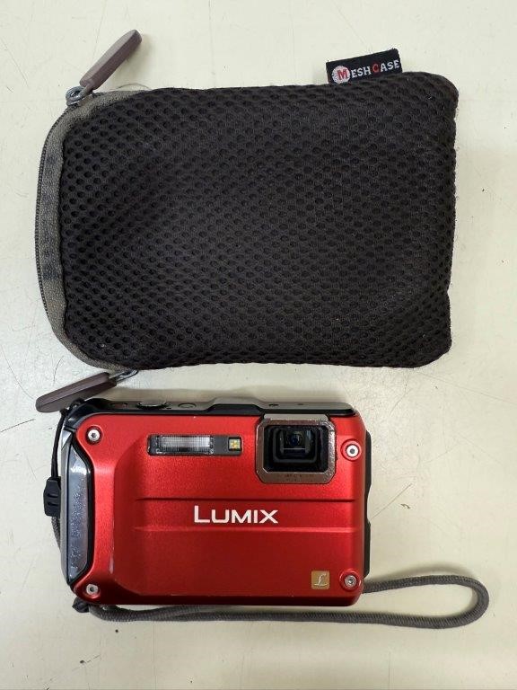 PANASONIC Lumix DMC-FT3 Waterproof Digital Camera