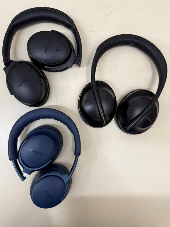 3 x BOSE Wireless Headphones
