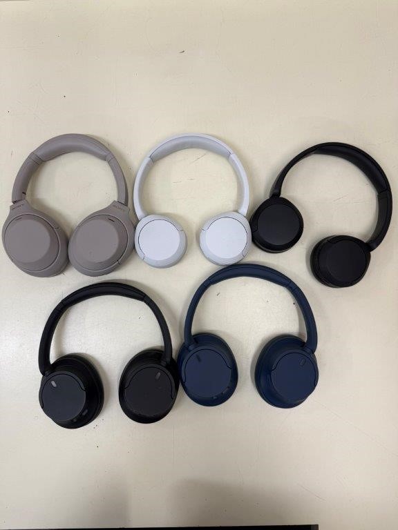 5 x SONY Wireless Headphones