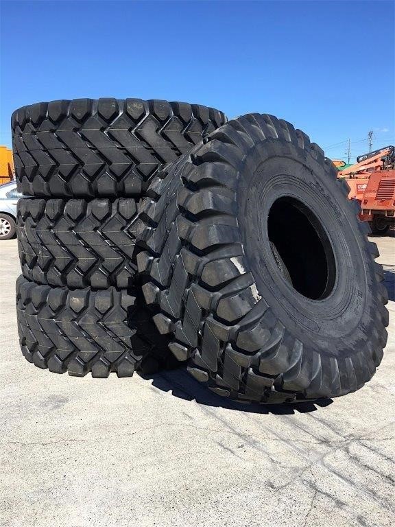 Quantity of 4 26.5-25 Earthmoving Tyres(Unused)