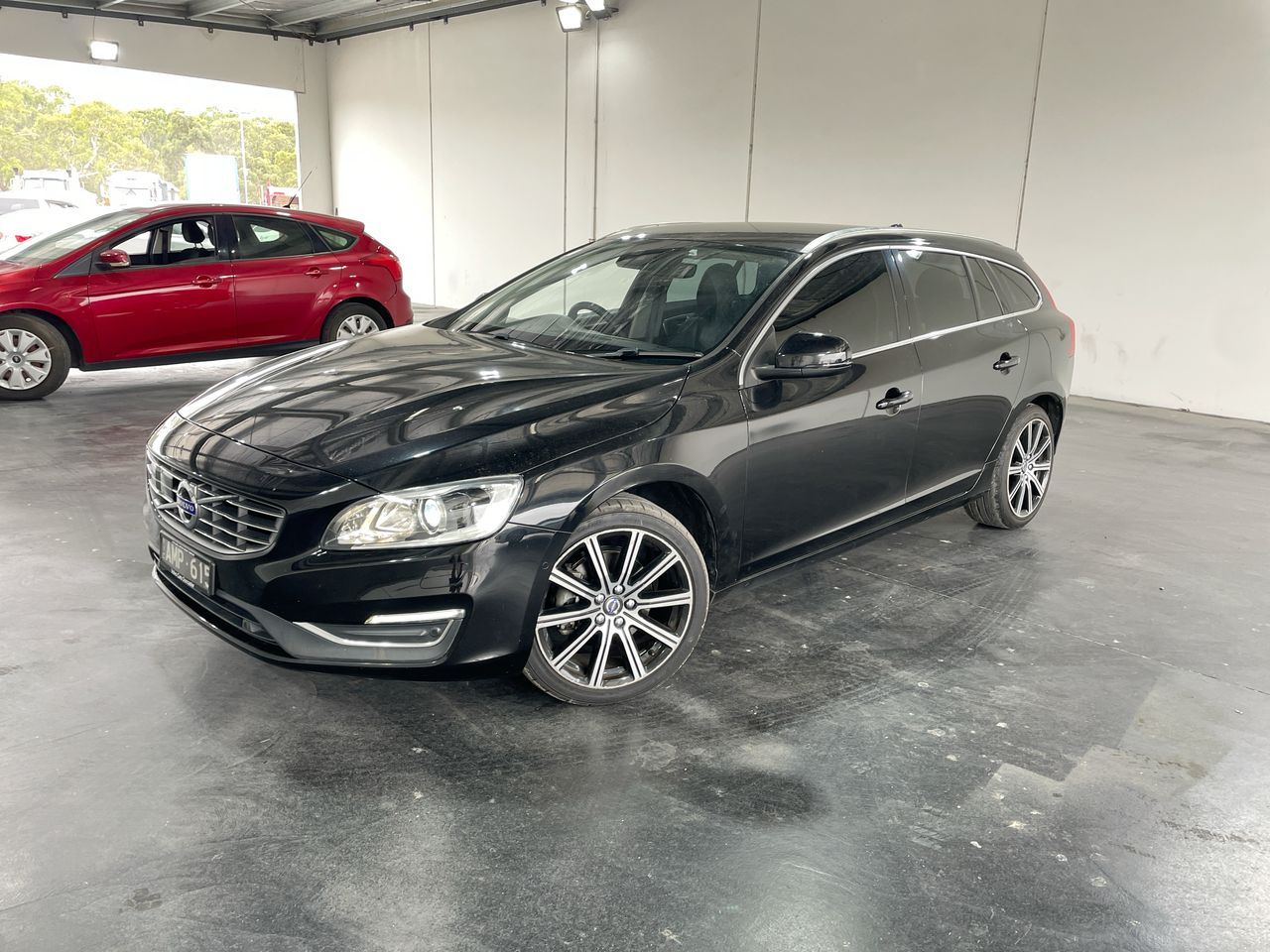 2016 Volvo V60 D4 LUXURY Turbo Diesel Automatic - 8 Speed