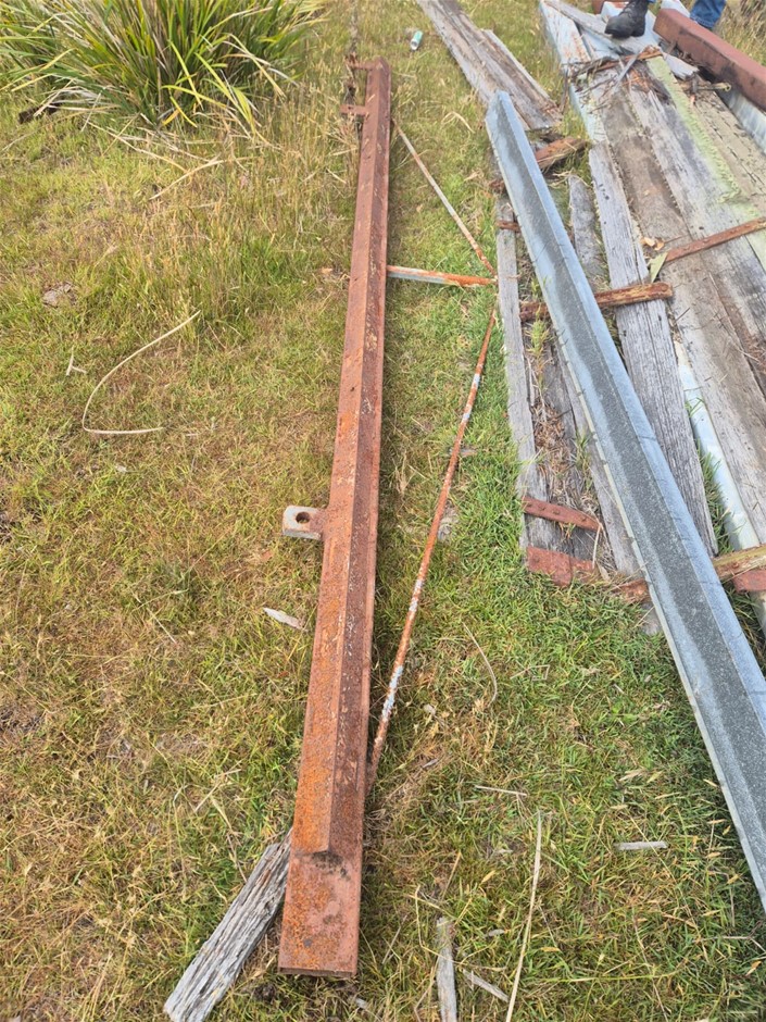 Fabricated Steel Bar 4M Long