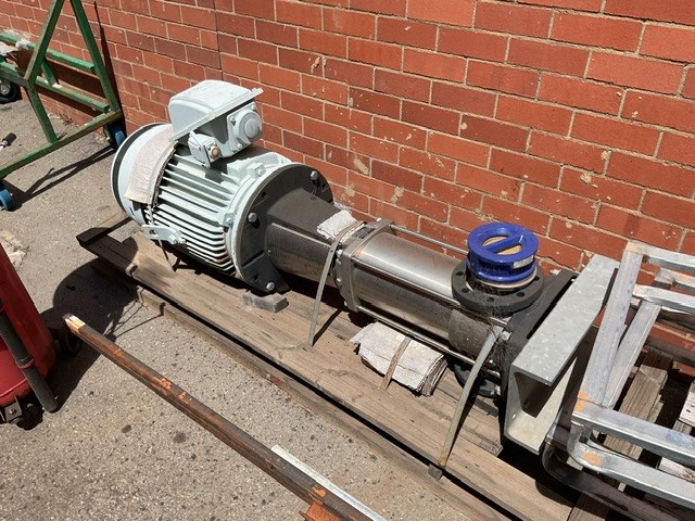 <p>Grundfos CRN64 Pump</p>