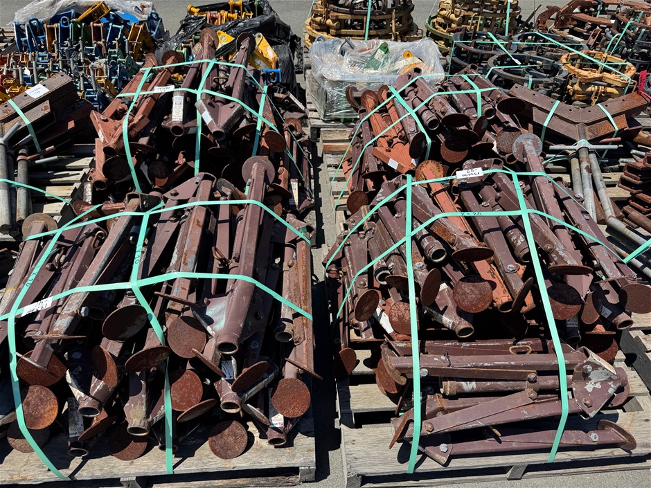 5T Tripod Piping Stand with Heads, Max. Height 1.4 m, 20 off