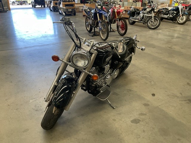 <p>2000 Yamaha Roadstar Motorcycle</p>