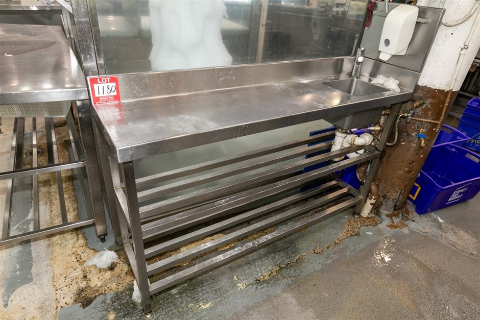 Preperation Bench With Sink (Commercial)