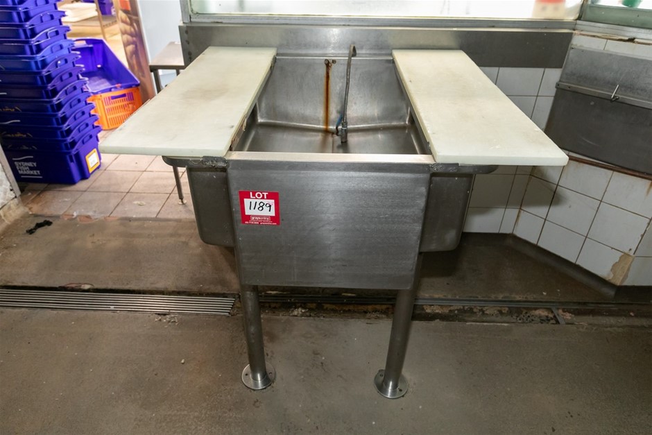 Wet Preparation Seafood Cleaning Preparation Bench