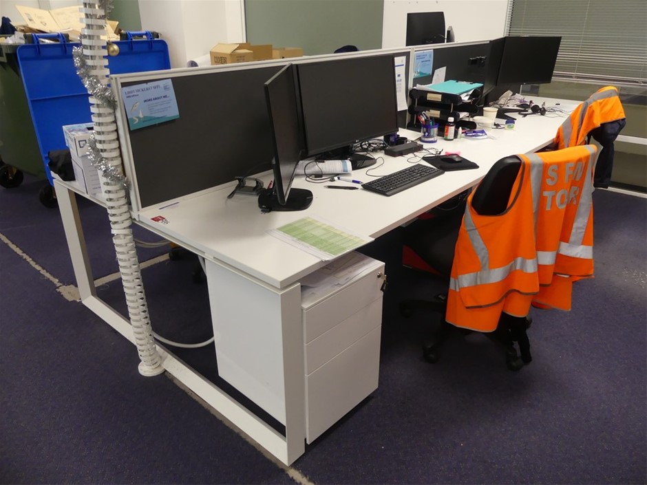 Office 4 Station Work Centre (Double Sided)