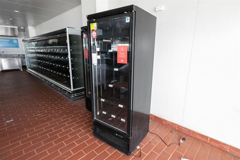 CDSF-425 Display Freezer (Upright Commercial)