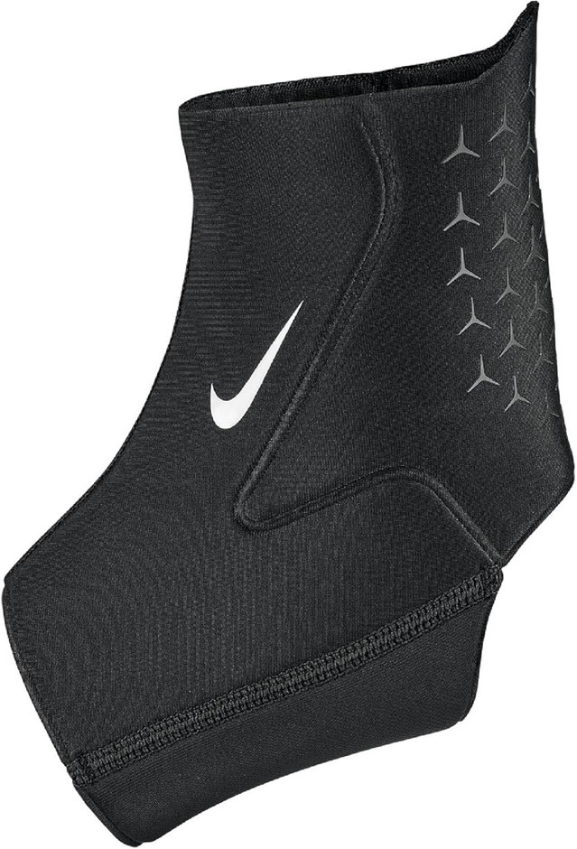 2 x NIKE Unisex Adult's Pro 3.0 Protector, X-Small.