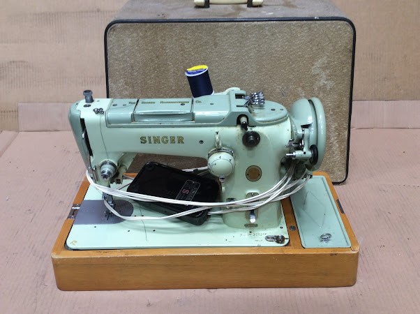 Singer Sewing Machine