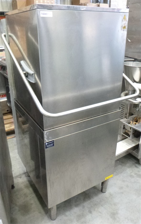 2017 Electrolux NHT8G Stainless Steel Freestanding Pass Through Dish Washer