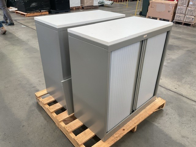 <p>2 x Tambor Rollershutter  Cabinets </p>
