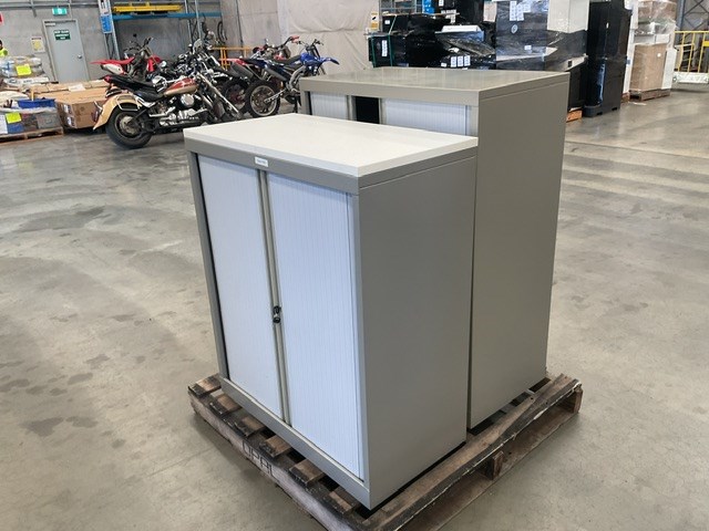<p>2 x Tambor Rollershutter  Cabinets </p>