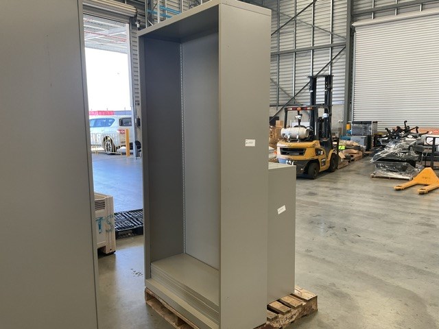 <p> 1 x Tambor Rollershutter  Cabinet, 1 x Metal Shelving Unit</p>