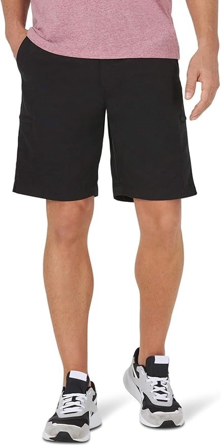 LEE Mens Extreme Motion Welt Cargo Short, Size 38, with Flex Waistband, Bla