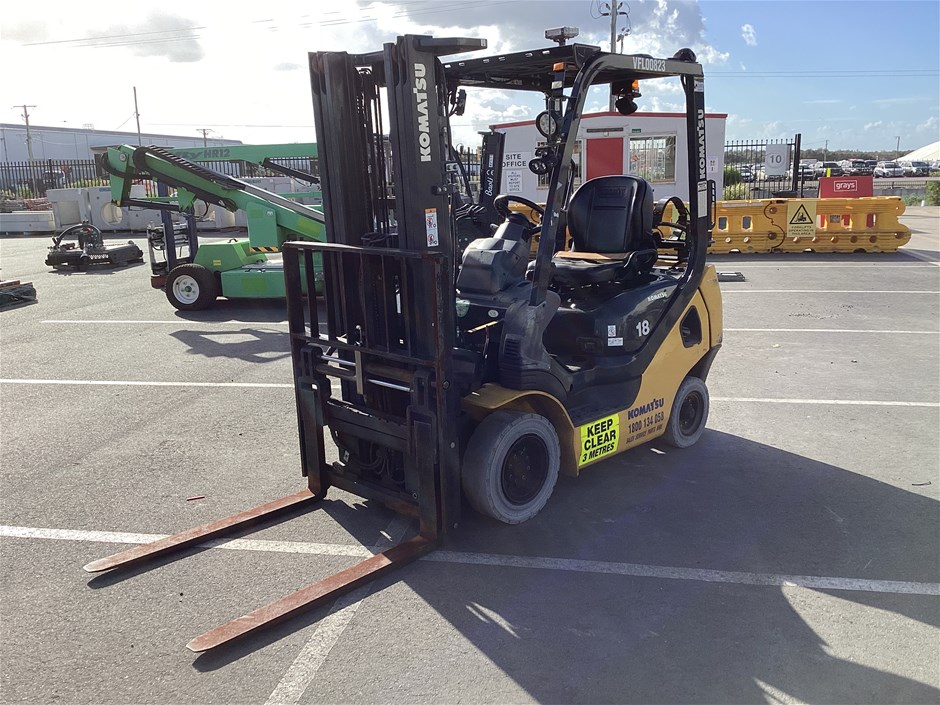<p>Komatsu FG18HT-21 Counterbalance Forklift</p>