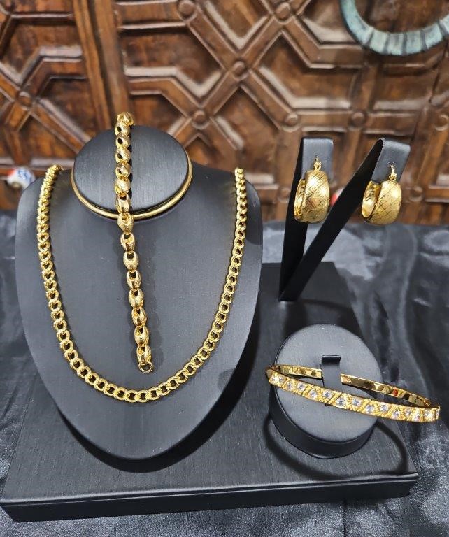 'Jewelzmerchants' Valentine's Day Jewelry Sale