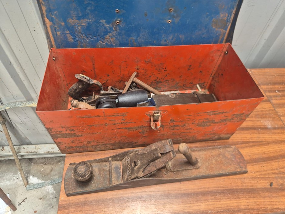 3 x Timber Planes & Tool Box