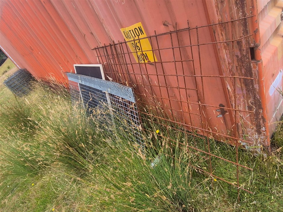 Quantity New Trench Mesh & Sundries