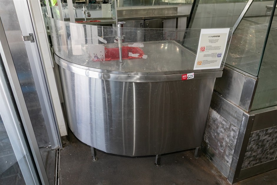 Curve Oyster Bench Free Standing with Tap & Sink