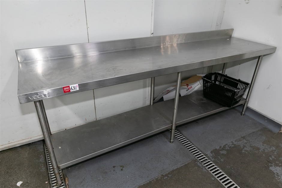 Preparation Bench Free Standing