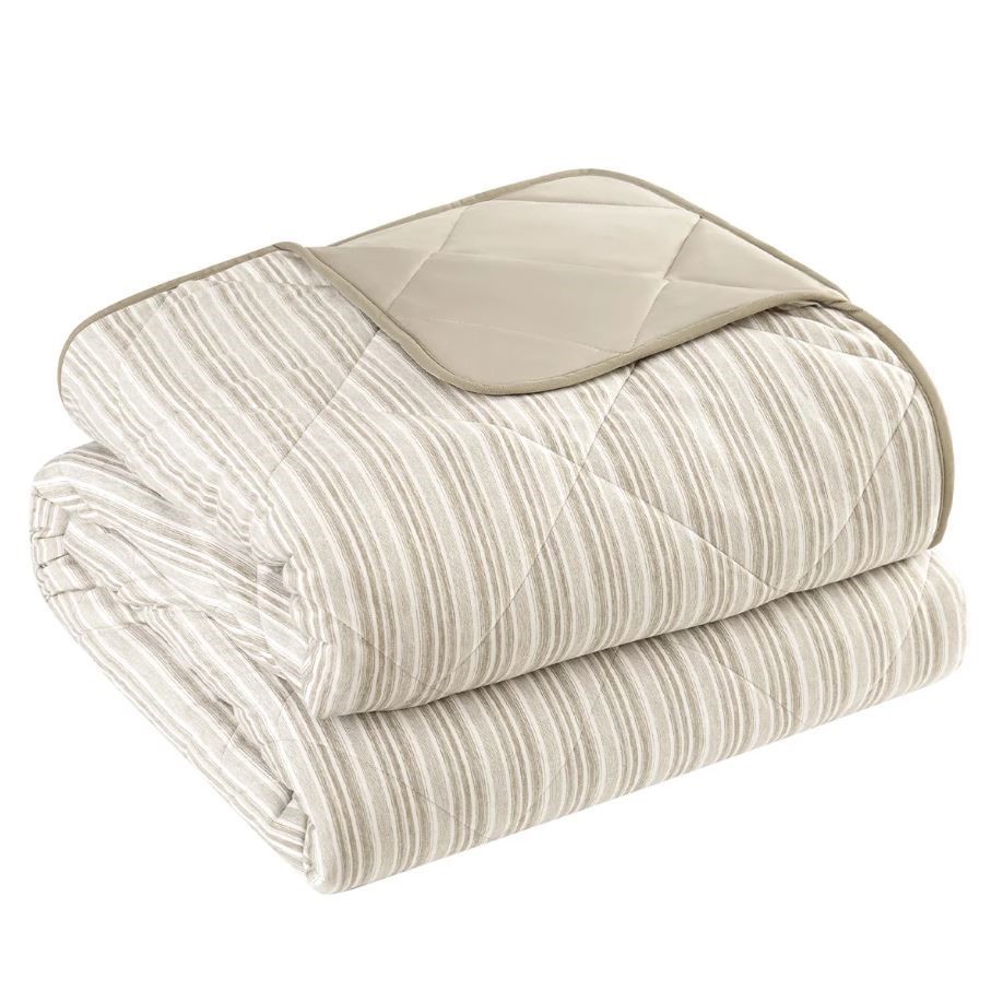 PEM AMERICA Reversible Cooling Blanket, Size Queen, 210cm x 210cm, Tan.