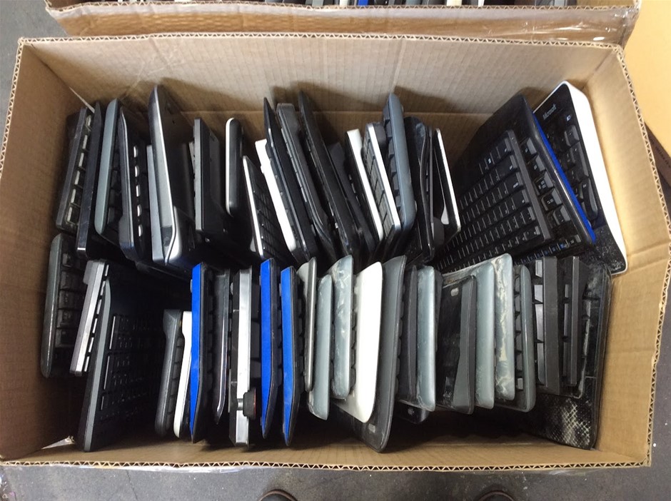 HP/DELL/Logitech/Microsoft/Gigabyte Mix Model Keyboards (Lot of 50)