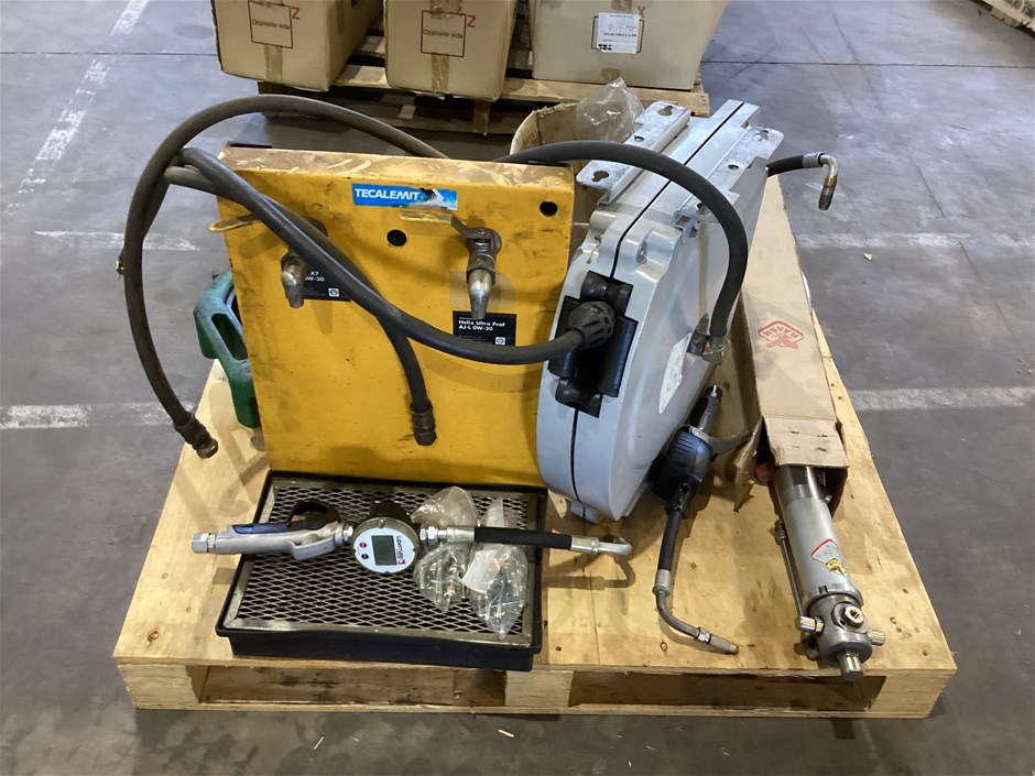 <p>Digital Metered Grease Guns, Qty x 6, Hose Reel And More</p>