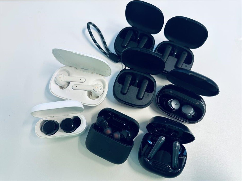8 x SOUNDCORE Asstd. Model earbuds with charging cases