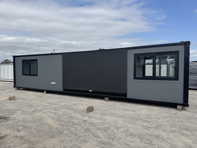 40FT Container Home / Granny Flat with Awning & Deck (2 Bedroom) (Unused)