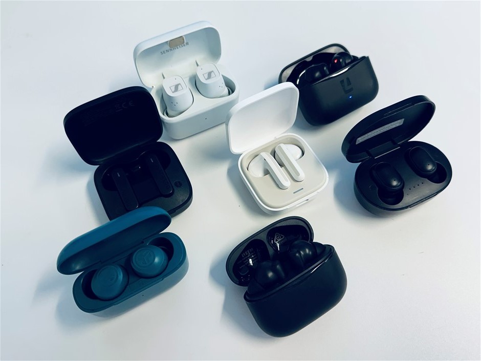 6 x Asstd. BRANDS Earbud Sets w/Charging Cases