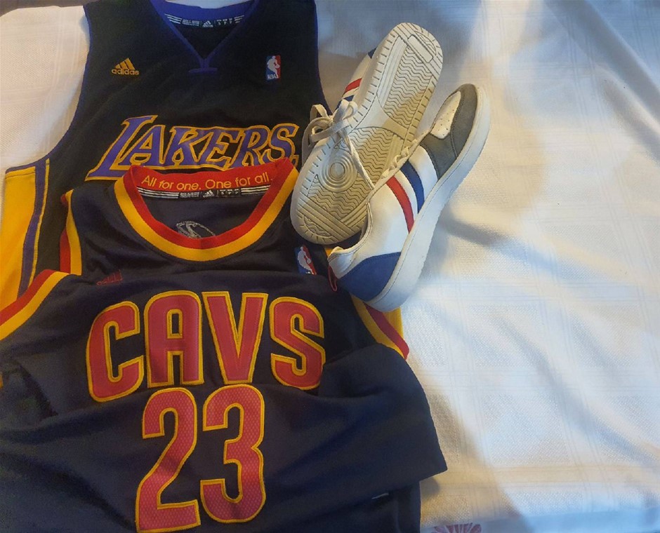 Collectors Item NBA LeBron James Jersey Lakers and Cavaliers Size S