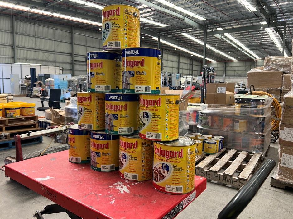 Assorted 4Lt Tins of Paint