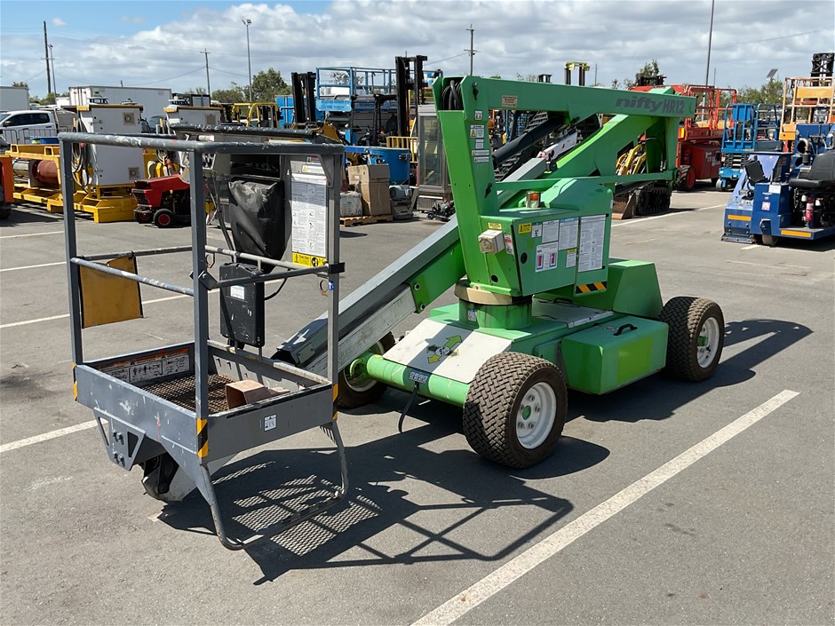 <p>2015 Nifty HR12 Boom Lift</p>