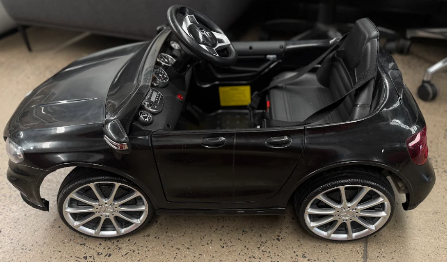 Kids Ride-On Electric Luxury Car (Mercedes). NB: Unit only. Important No