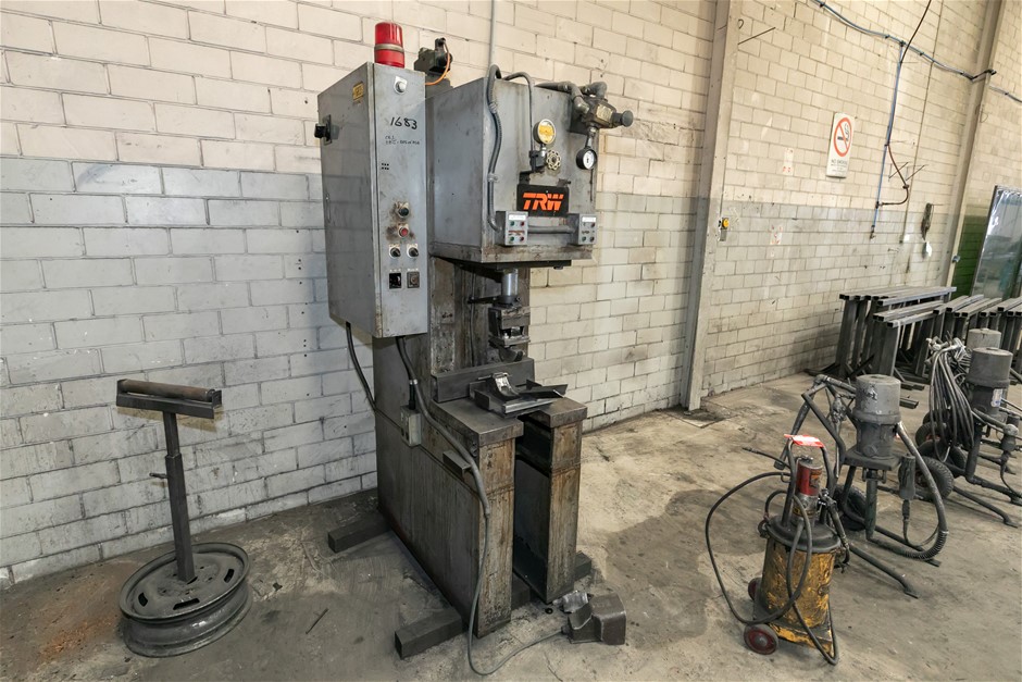 TRW Hydraulic Forge Press