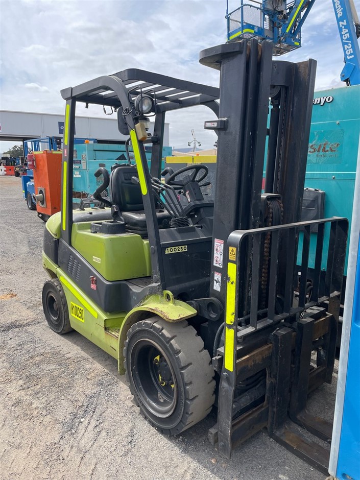 2014 CLARK C30D Forklift - 2.5t - 3.0m - Diesel - Bunbury
