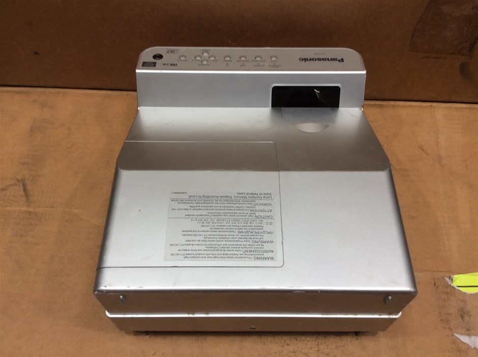 Panasonic PT-CX200EA DLP Projector