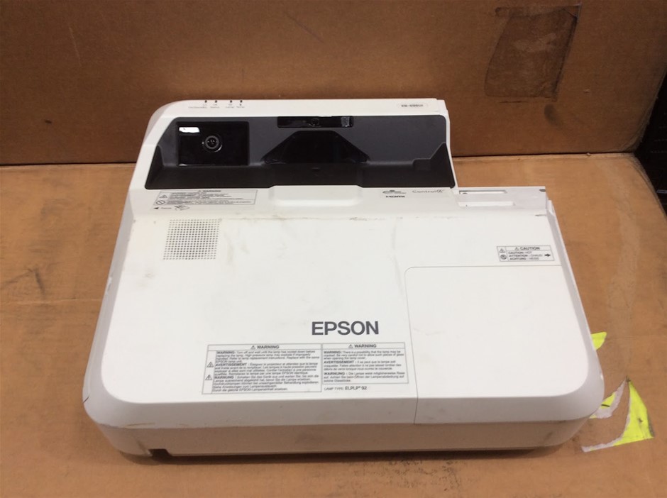 Epson EB-696Ui LCD Projector
