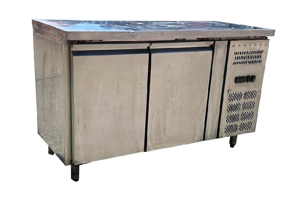 2 door underbar fridge