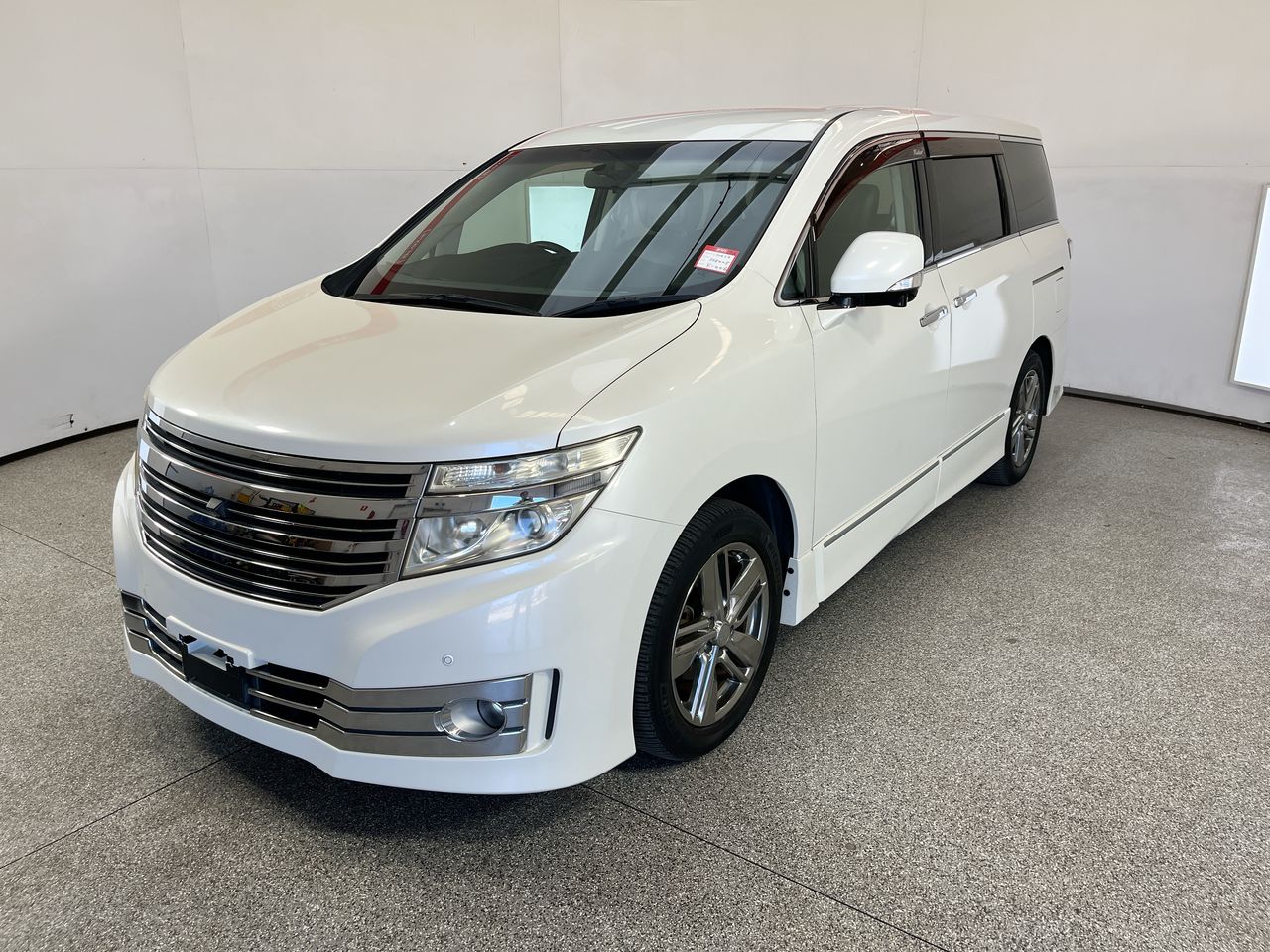 2010 Nissan Elgrand Import Automatic Wagon