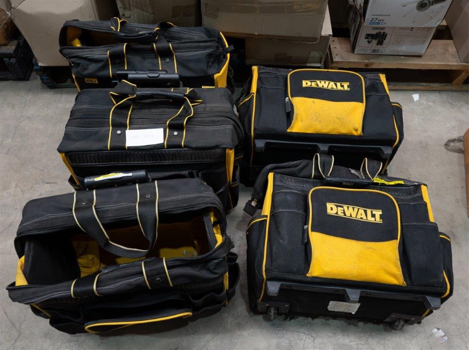 4 x DeWALT Roller Tool Bags.