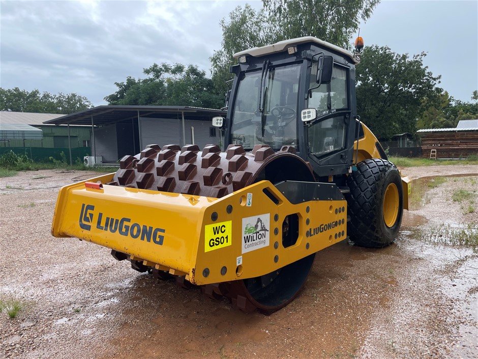 2023 LiuGong CLG6615E Roller Smooth Drum